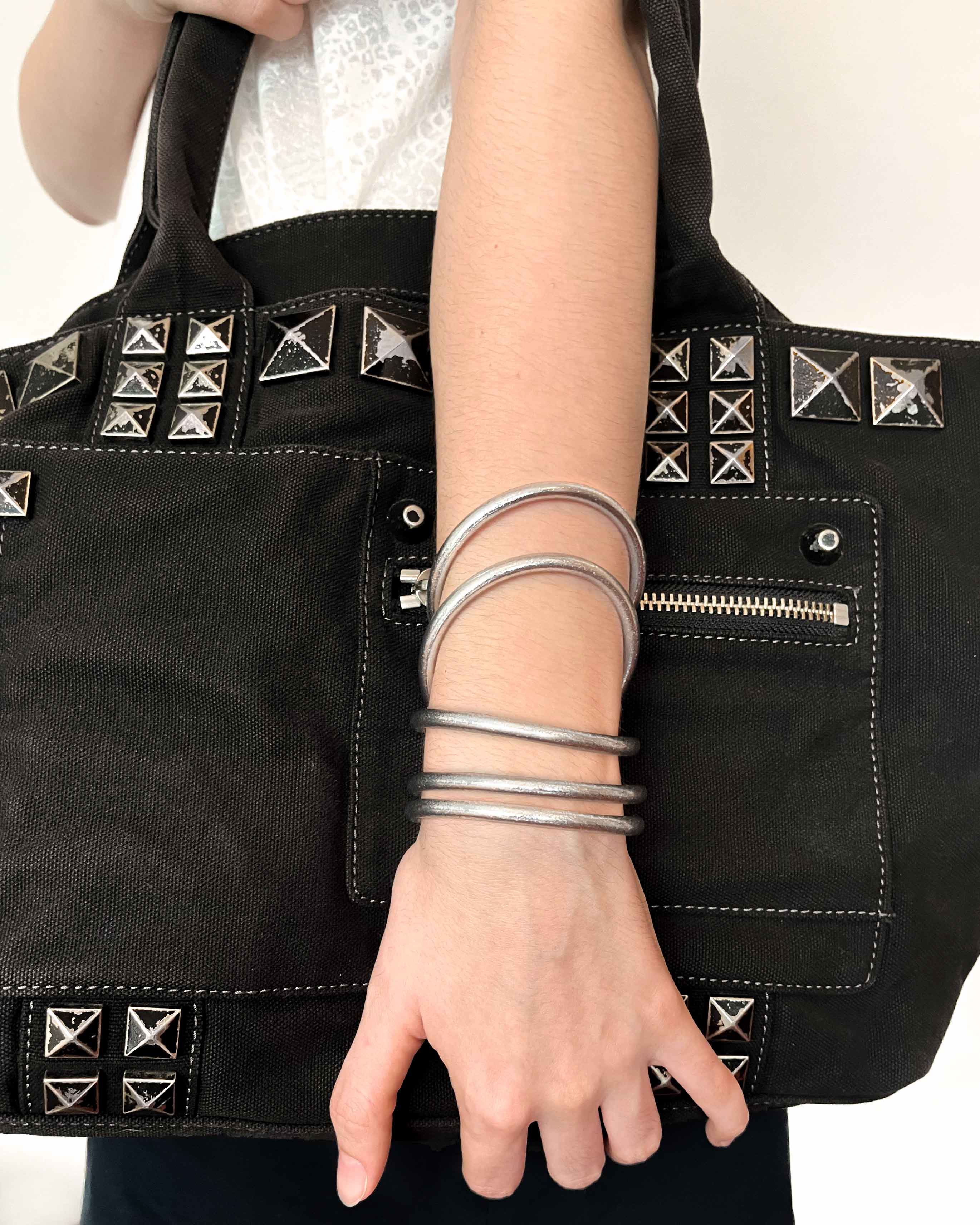 Kumlai Buddhist bangles in classic silver | Chunky